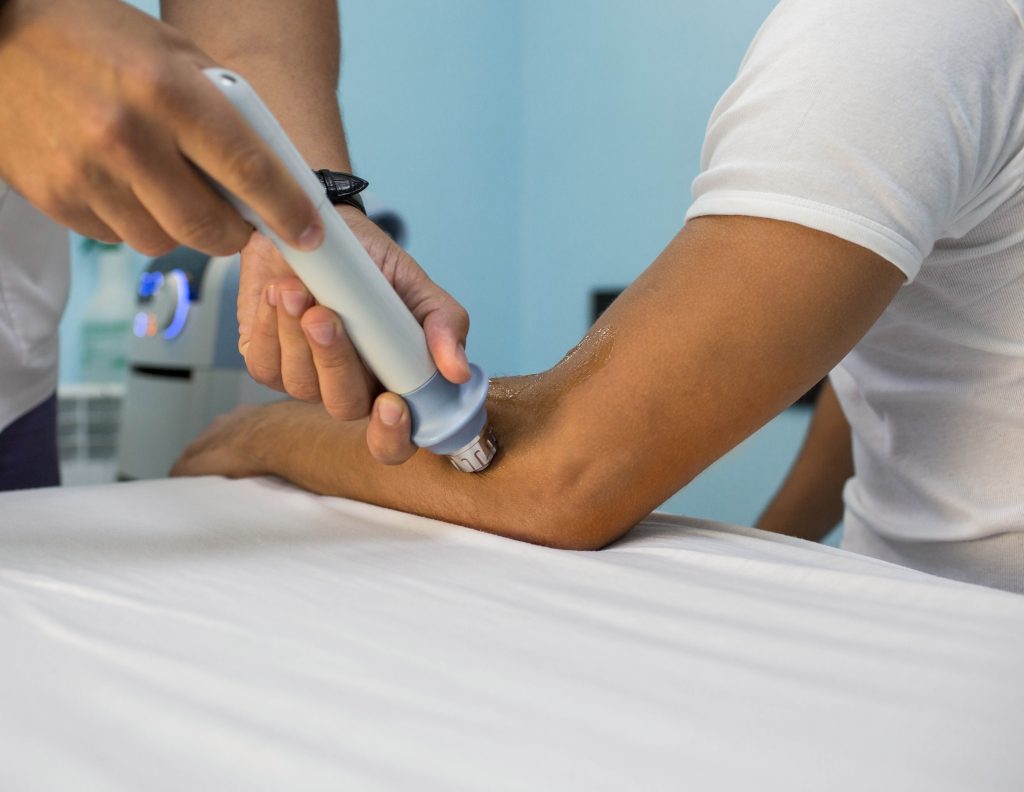 shockwave therapy elbow treatment in fareham